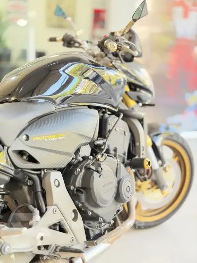 CB 600F HORNET