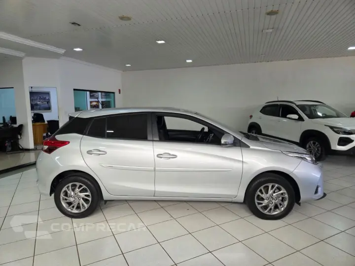 Yaris Hatch 1.5 16V 4P FLEX XS CONNECT MULTIDRIVE AUTOMÁTICO