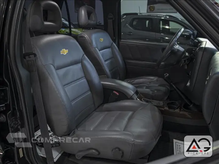 BLAZER 4.3 SFI DLX Executive 4X4 V6 12V