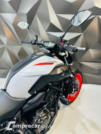 mt07 abs