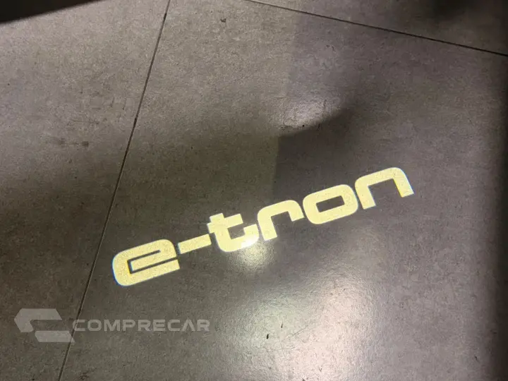 E-TRON ELÉTRICO PERFORMANCE QUATTRO