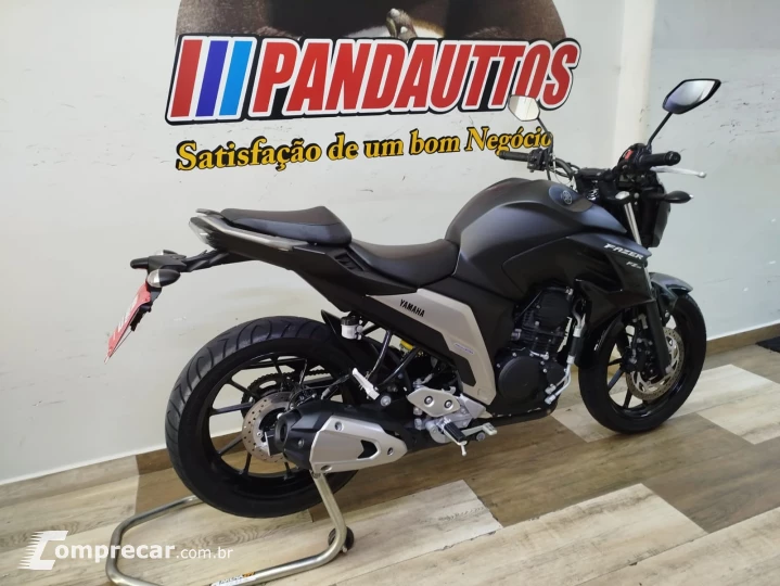 Fazer FZ25