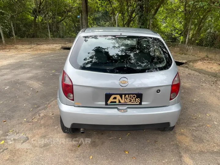 CELTA 1.0 MPFI Life 8V