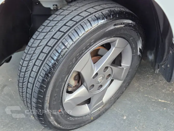 DUSTER Expression 1.6 Hi-Flex 16V Mec.