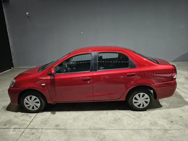ETIOS 1.5 XS Sedan 16V
