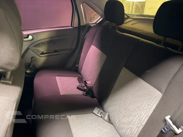 FIESTA 1.6 ROCAM SEDAN 8V FLEX 4P MANUAL