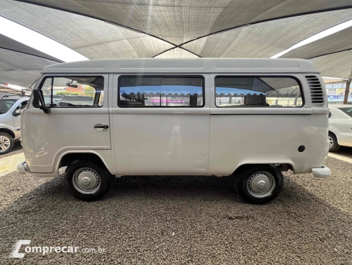 KOMBI 1.4 MI STD LOTAÇÃO 8V FLEX 3P MANUAL