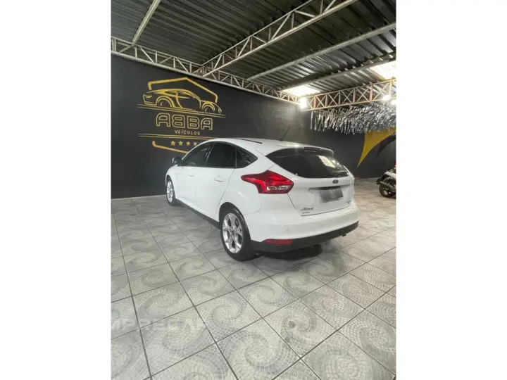 FOCUS 2.0 SE PLUS 16V FLEX 4P POWERSHIFT