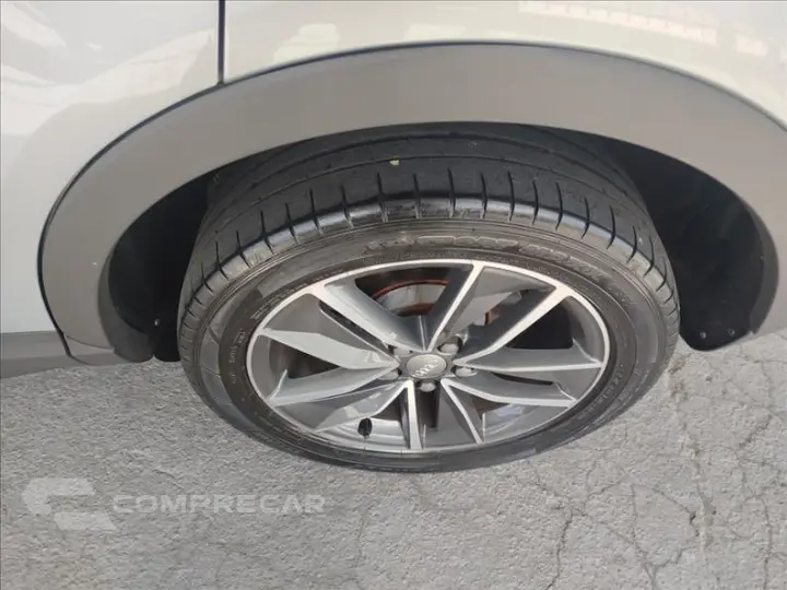 Q3 2.0 TFSI Ambition Quattro