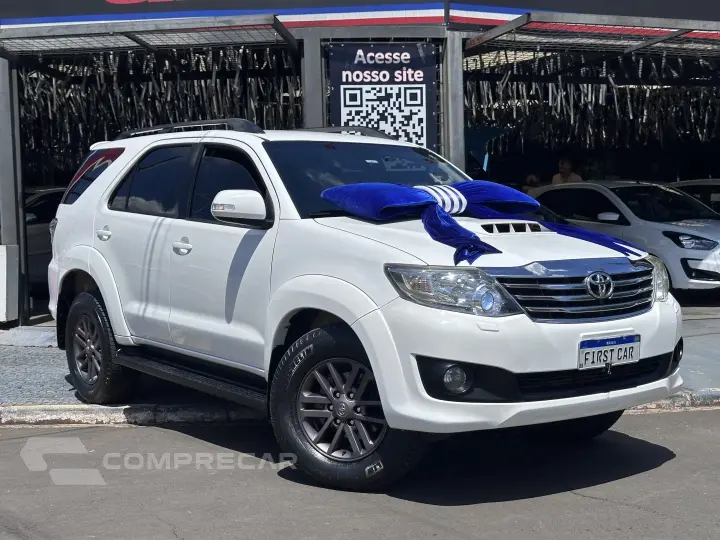HILUX SW4 3.0 SRV 4X4 16V TURBO INTERCOOLER DIESEL 4P AUTOMÁ