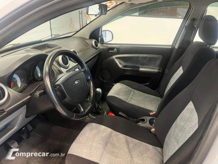 FIESTA 1.6 MPI CLASS SEDAN 8V FLEX 4P MANUAL
