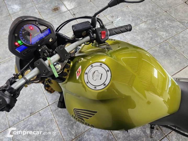 CB 600 F HORNET