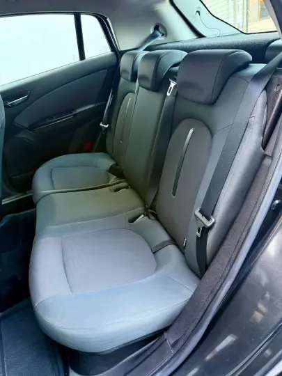 BRAVO 1.8 Essence 16V