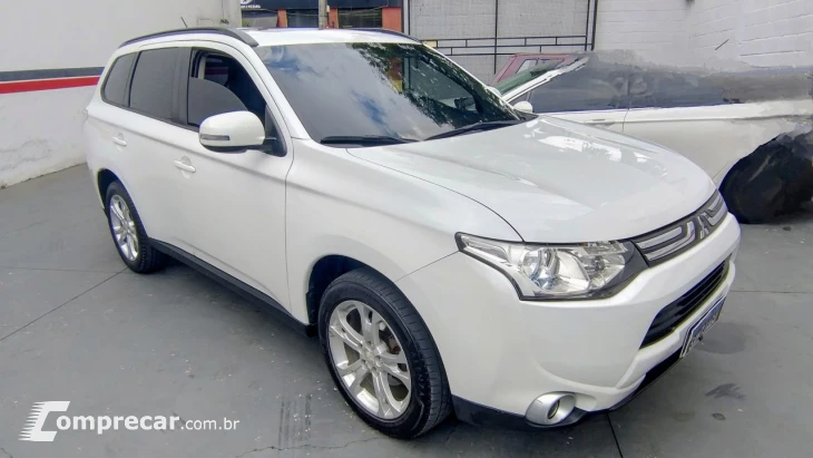 OUTLANDER 2.0 16V 160cv Aut.