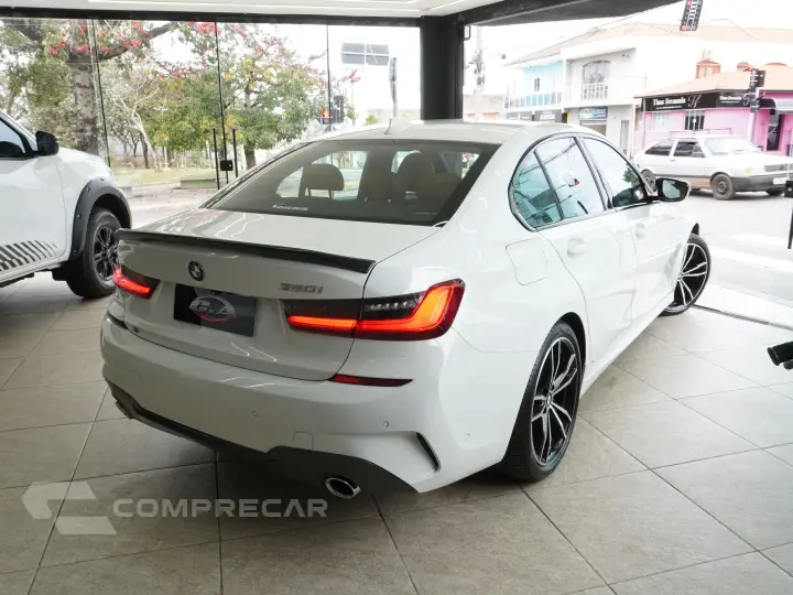 320i 2.0 16V TURBO GASOLINA M SPORT AUTOMÁTICO
