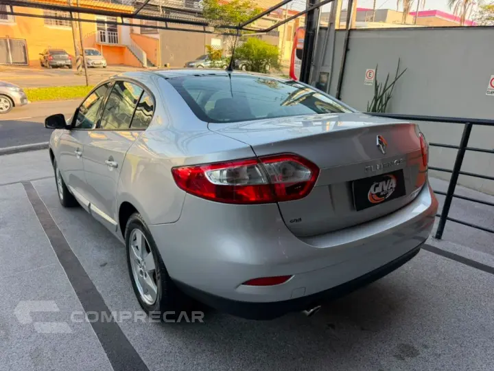 FLUENCE Sed. Dynamique 2.0 16V FLEX Mec.
