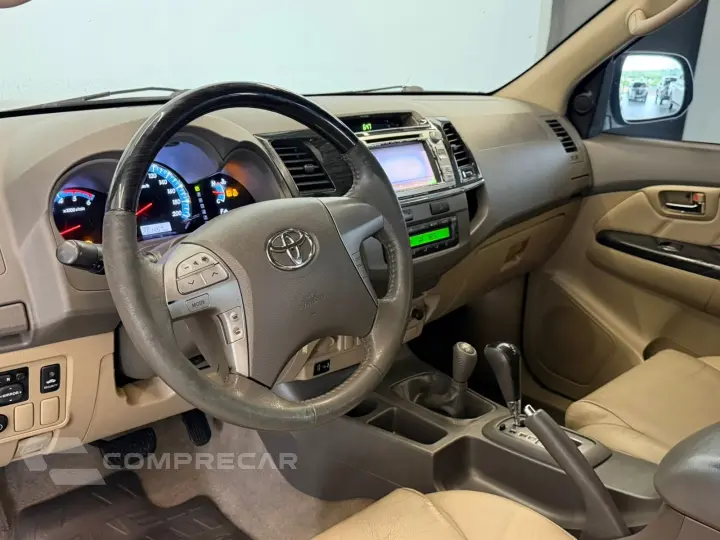 HILUX SW4 3.0 SRV 4X4 7 LUGARES 16V TURBO INTERCOOLER DIESEL