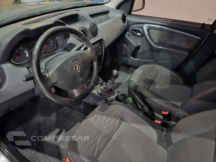 DUSTER 2.0 Dynamique Plus 4X4 16V