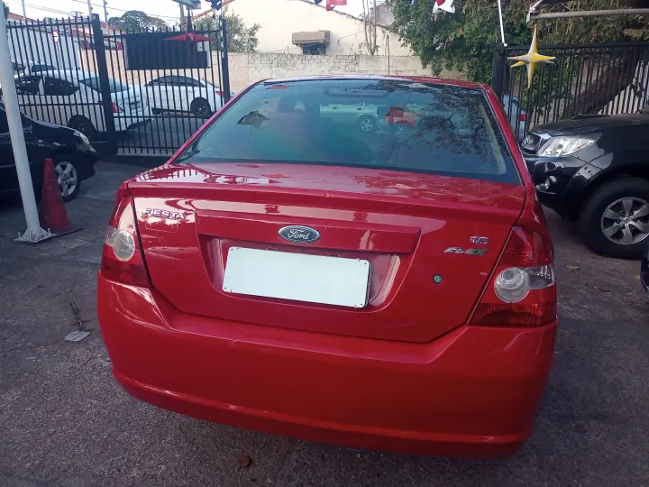 FIESTA 1.6 MPI Sedan 8V