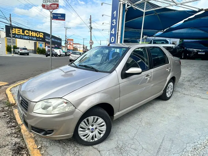 SIENA 1.0 MPI EL Celebration 8V