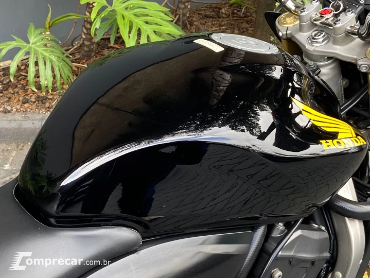 CB 600F HORNET