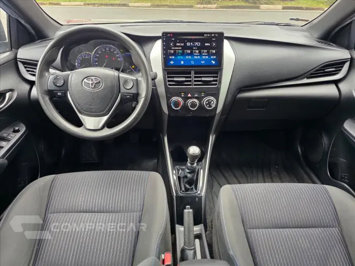 YARIS 1.3 16V FLEX XL MANUAL