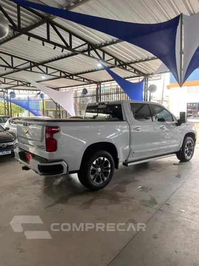SILVERADO 5.3 V8 1500 High Country 4X4