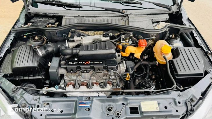 CORSA 1.8 MPFI Maxx Sedan 8V
