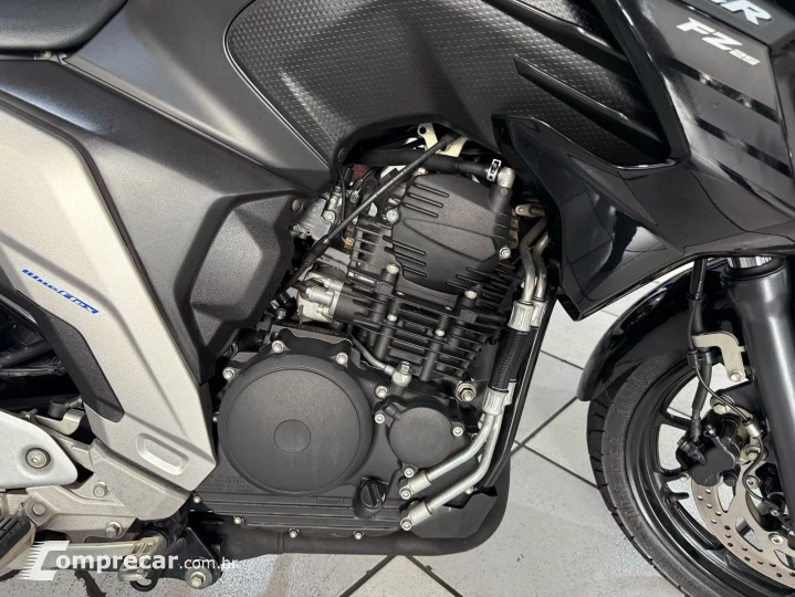 FZ25 ABS