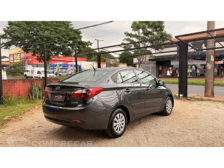 HB20S 1.6 COMFORT PLUS 16V FLEX 4P MANUAL
