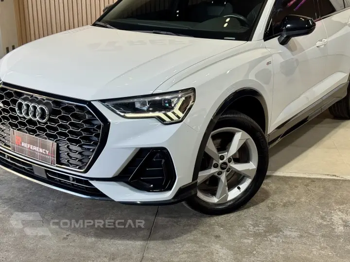 Q3 2.0 40 TFSI GASOLINA SPORTBACK PERFORMANCE BLACK QUATTRO