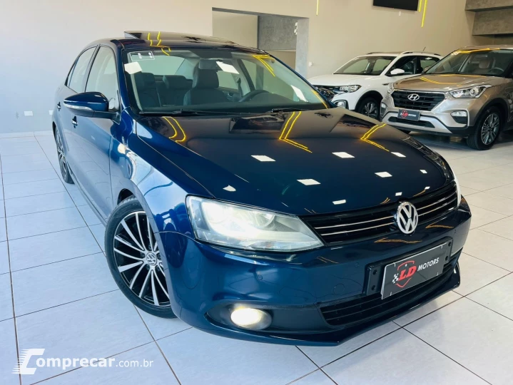 JETTA 2.0 COMFORTLINE 120CV FLEX 4P TIPTRONIC