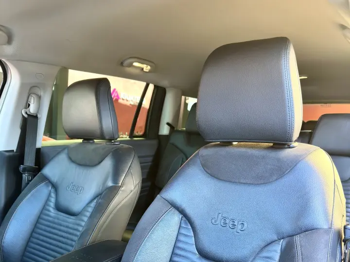 COMMANDER 1.3 T270 TURBO FLEX LIMITED AT6