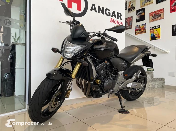 CB 600F HORNET