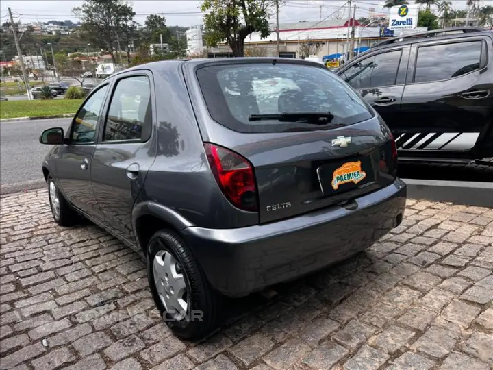 CELTA 1.0 MPFI LT 8V