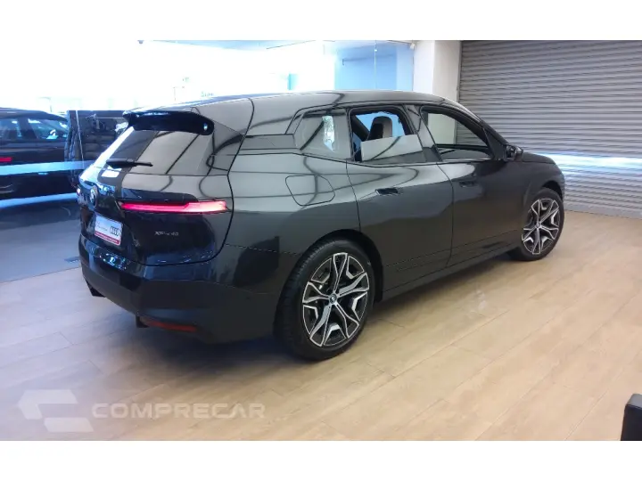 IX ELÉTRICO XDRIVE40