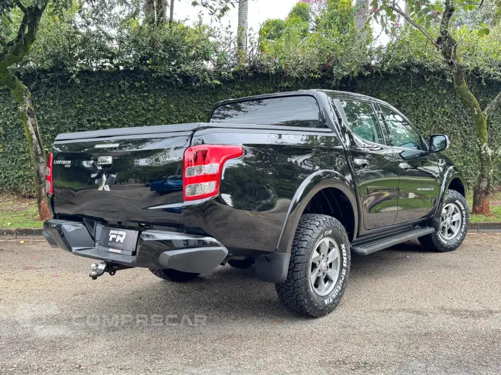 L200 TRITON 2.4 16V Turbo Sport HPE CD 4X4