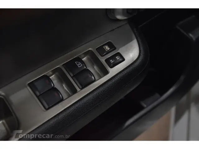 TIIDA - 1.8 SL 16V 4P AUTOMÁTICO