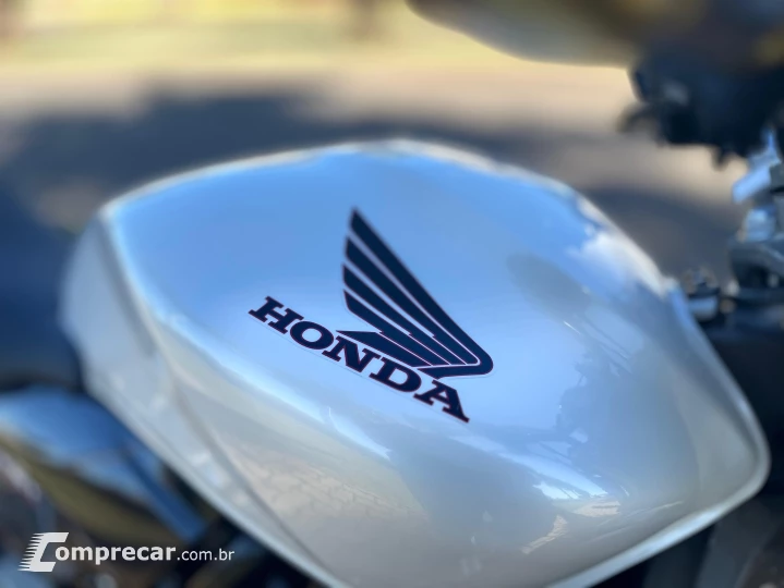 CB 600F HORNET