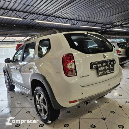 DUSTER 20 D 4X2