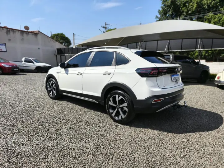 Nivus 1.0 4P FLEX 200 TSI HIGHLINE TURBO AUTOMÁTICO