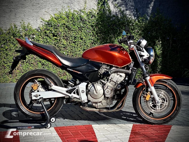 CB 600F HORNET