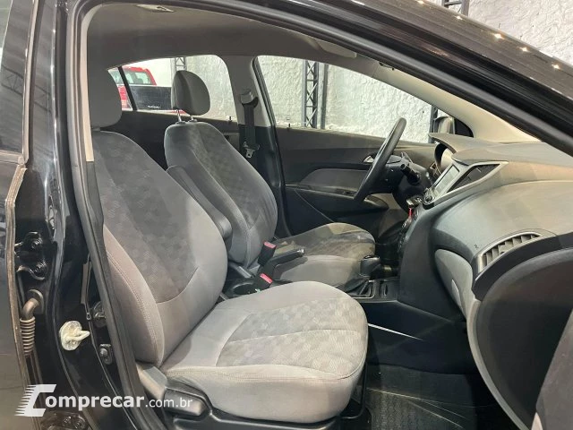 HB20S - 1.6 COMFORT PLUS 16V 4P AUTOMÁTICO