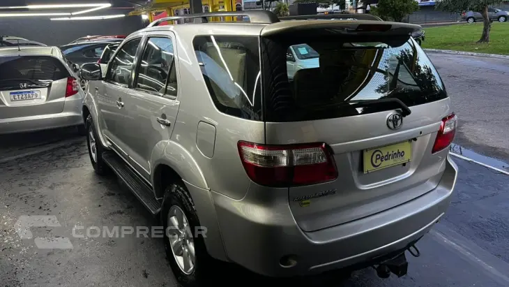 Hilux SW4 2.7 16V 4P SR AUTOMÁTICO