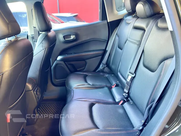 COMPASS 2.0 16V DIESEL TRAILHAWK 4X4 AUTOMÁTICO