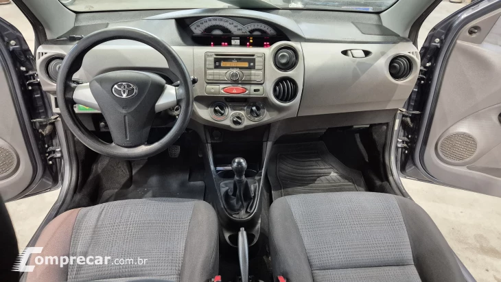 ETIOS 1.5 XS Sedan 16V