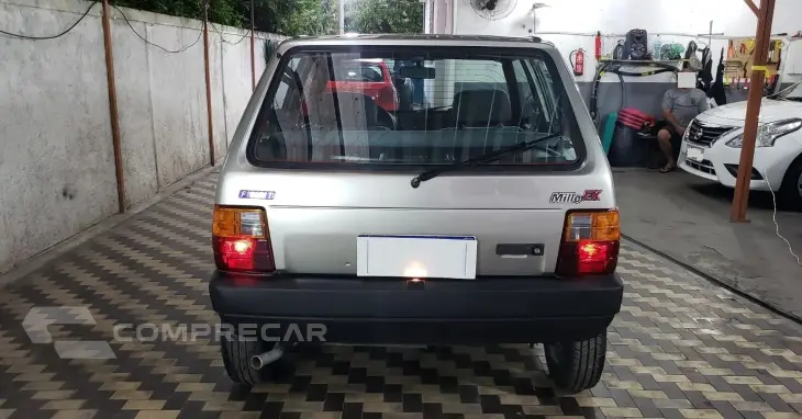 UNO 1.0 IE Mille EX 8V