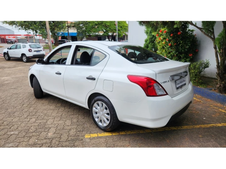 VERSA 1.6 16V FLEX V-DRIVE MANUAL