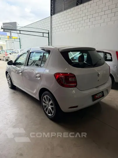 FIESTA 1.6 MPI Class Hatch 8V