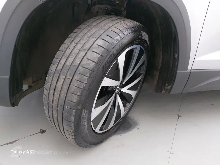 TAOS 1.4 250 TSI TOTAL FLEX HIGHLINE AUTOMÁTICO